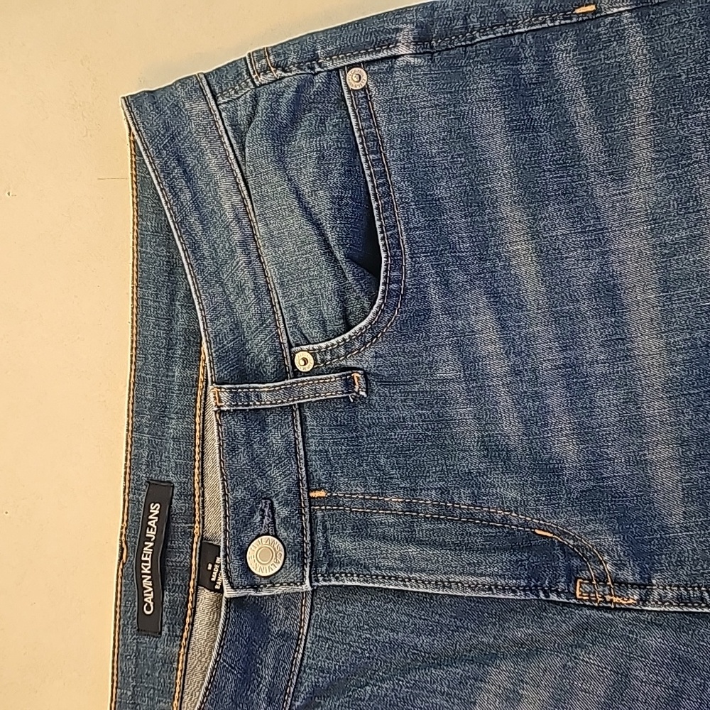 Calvin Klein Bermuda jean shorts size 12
